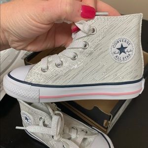 Converse girls 6K shoes